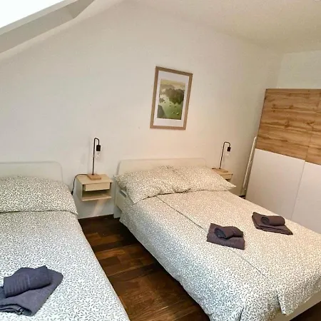Appartement 75 M2 Rooftop With Balcony Gerasdorf bei Wien
